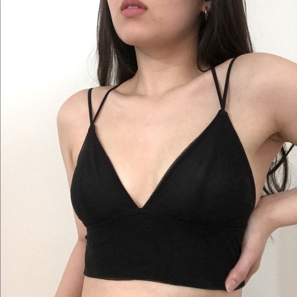 (SOLD) H&M Mesh Multi-Strap Bralette 🖤